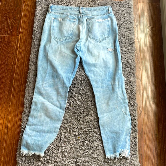 GAP Best Girlfriend Jeans - Mid Rise - Picture 2 of 3